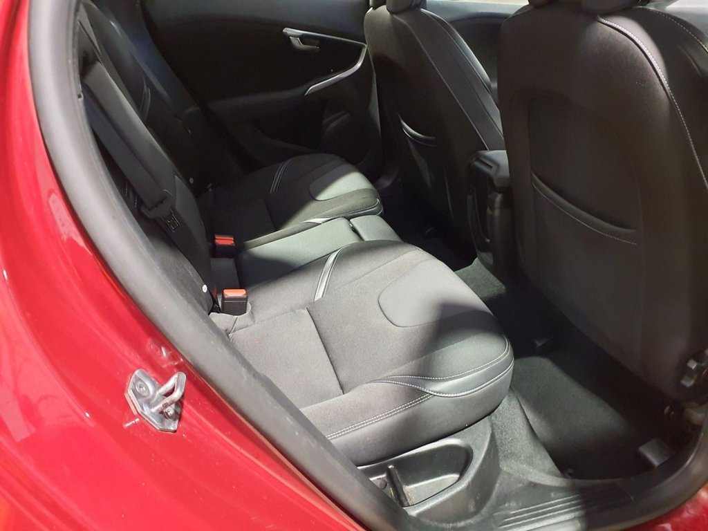 Used Volvo V40 2017 for sale - 77153926: Photo 10