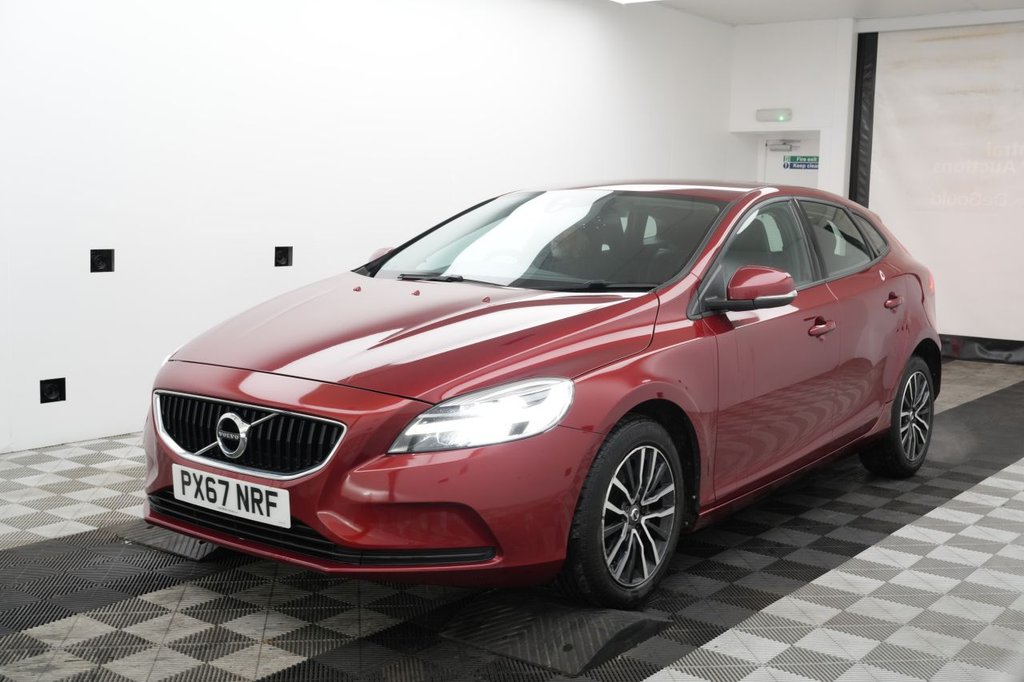 Used Volvo V40 2017 for sale - 77153926: Photo 2