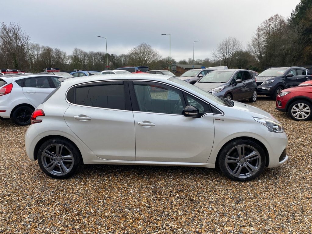 Used Peugeot 208 2018 for sale - 77551473: Photo 3
