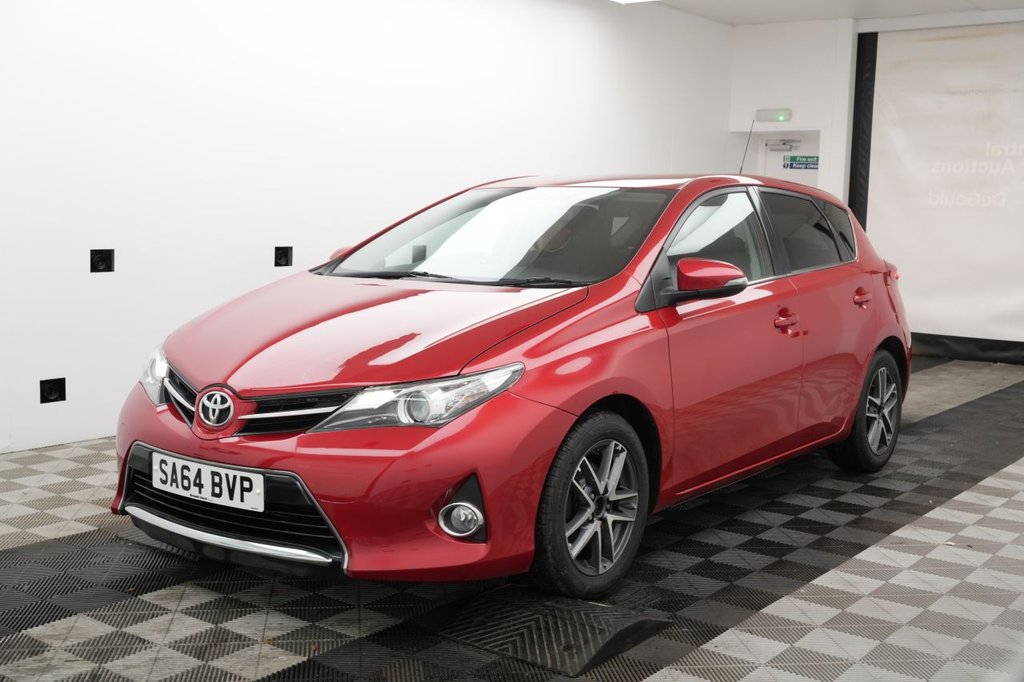 Used Toyota Auris 2014 for sale - 76760696: Photo 2