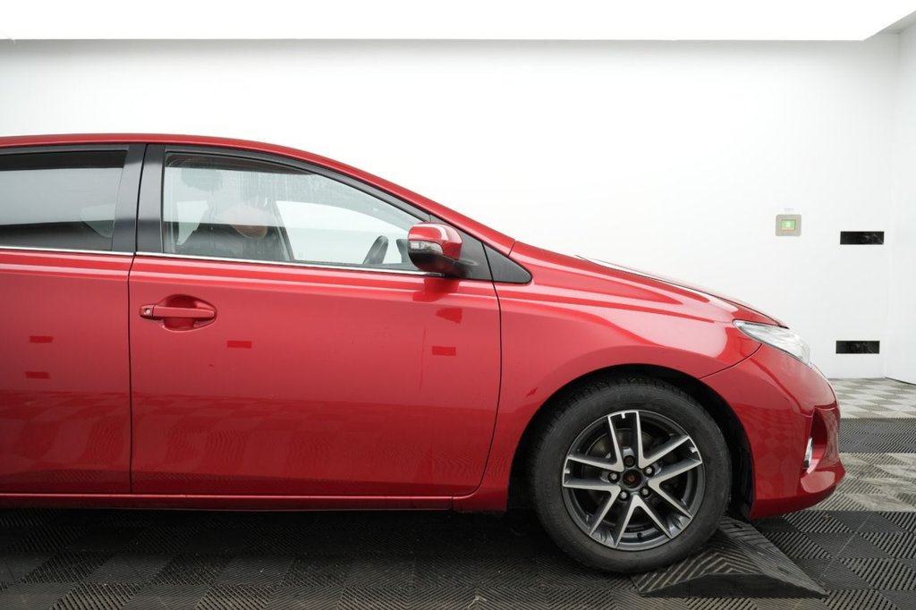 Used Toyota Auris 2014 for sale - 76760696: Photo 3