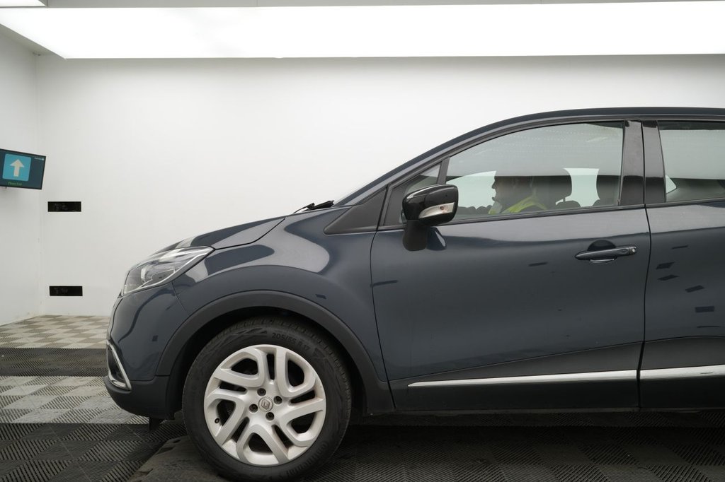 Used Renault Captur 2016 for sale - 76672559: Photo 4