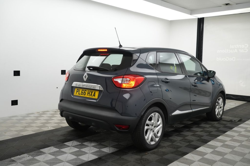 Used Renault Captur 2016 for sale - 76672559: Photo 7