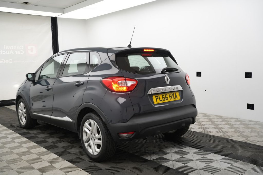 Used Renault Captur 2016 for sale - 76672559: Photo 8