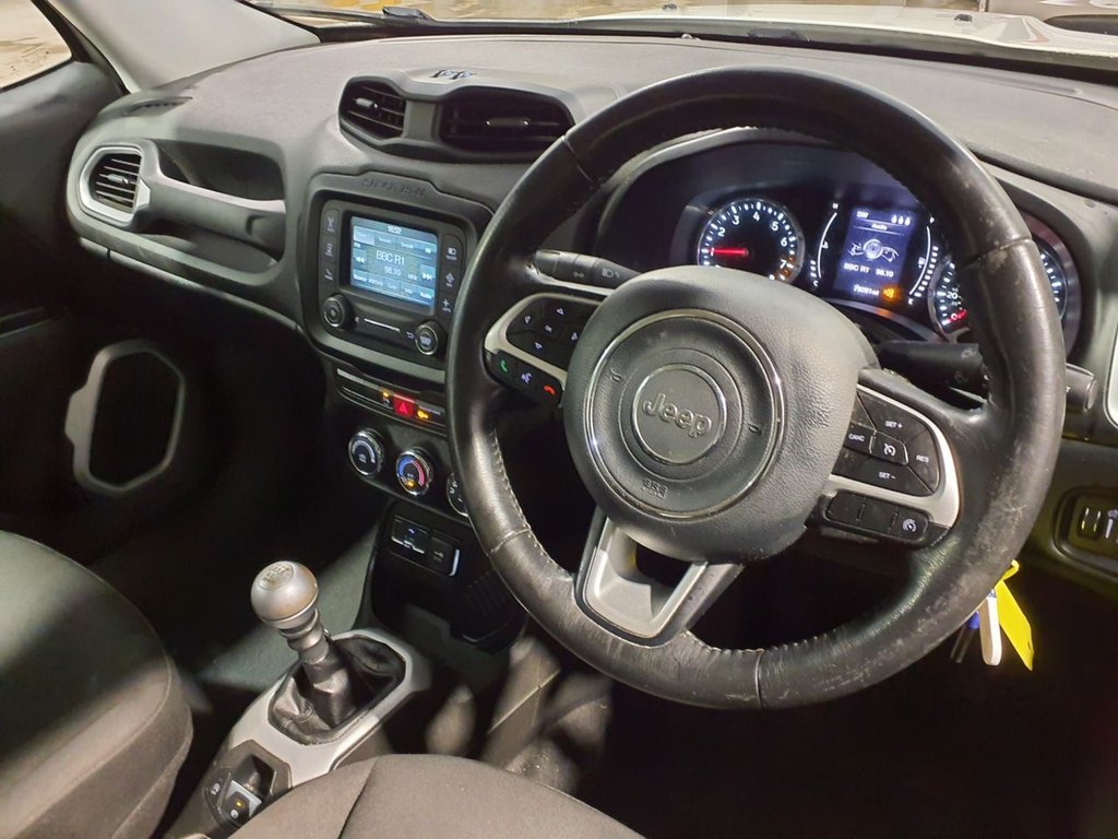 Used Jeep Renegade 2016 for sale - 78056156: Photo 9