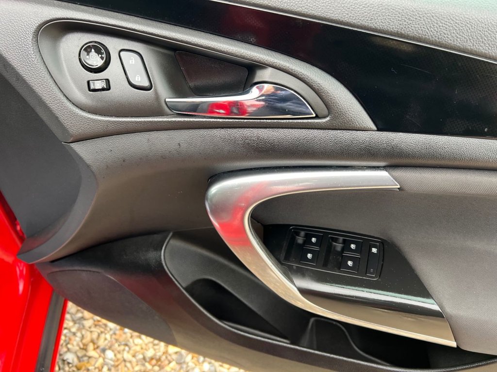 Used Vauxhall Insignia 2015 for sale - 78110263: Photo 29