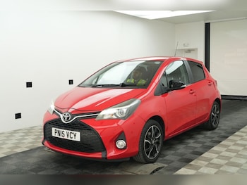 Used Toyota Yaris 2015 for sale - 79258832: Photo