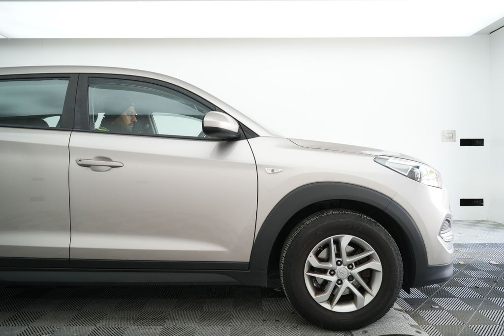 Used Hyundai TUCSON 2017 for sale - 78154277: Photo 3