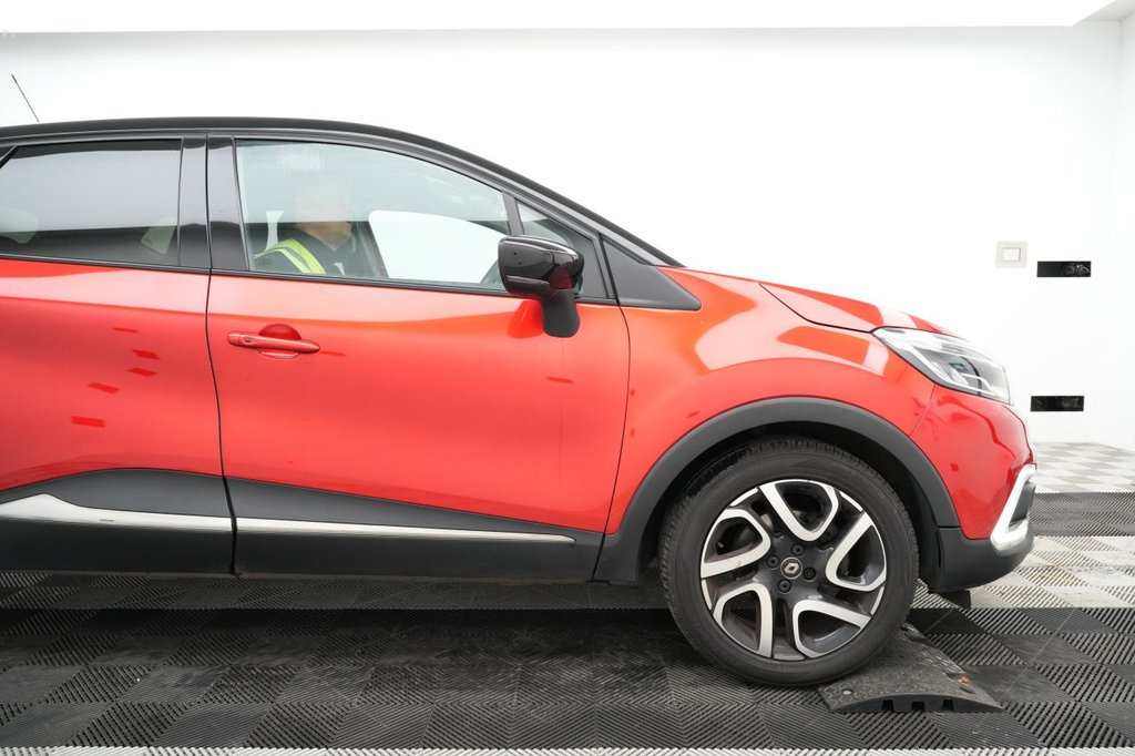 Used Renault Captur 2018 for sale - 76609007: Photo 3