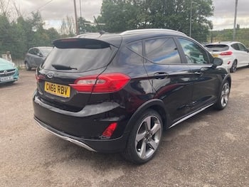 Used Ford Fiesta 2018 for sale - 79675659: Photo