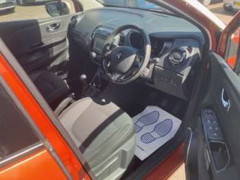 Used Renault Captur 2015 for sale - 74947477: Photo