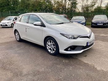 Toyota - Auris