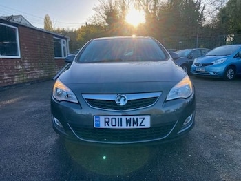 Used Vauxhall Astra 2011 for sale - 76447080: Photo