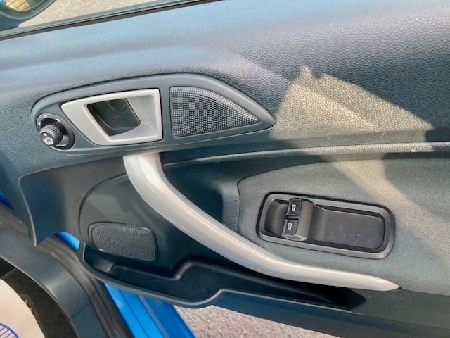 Used Ford Fiesta 2011 for sale - 76080740: Photo 17