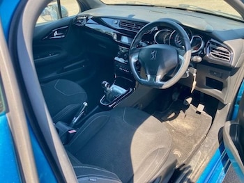 Used Citroen DS3 2010 for sale - 75947536: Photo 2