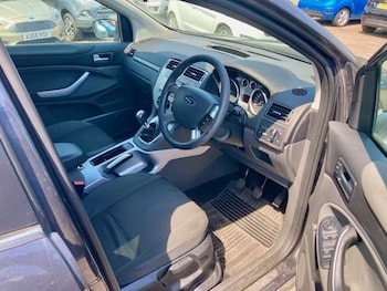 Used Ford Kuga 2010 for sale - 79023038: Photo