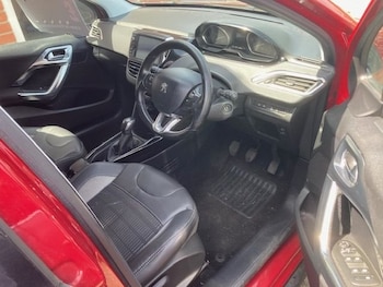 Used Peugeot 2008 2017 for sale - 78663833: Photo
