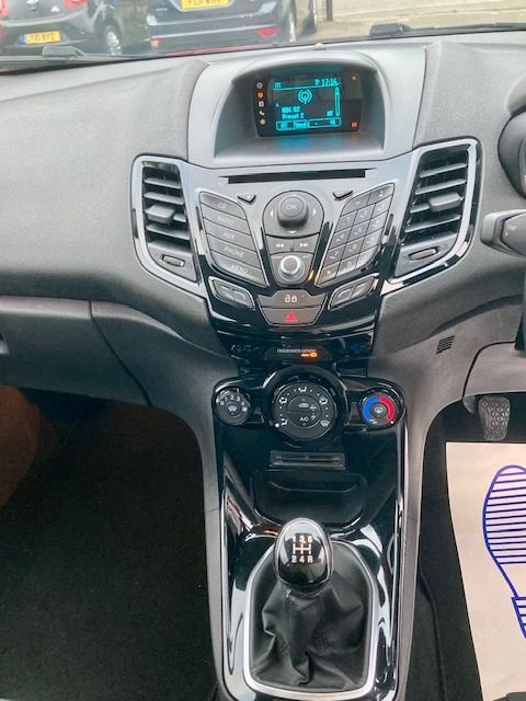 Used Ford Fiesta 2013 for sale - 76203083: Photo 17