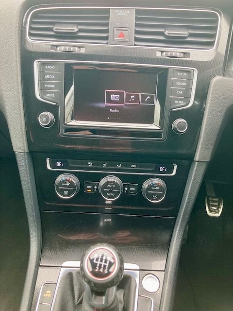 Used Volkswagen Golf 2015 for sale - 77451850: Photo 24