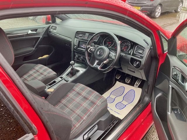 Used Volkswagen Golf 2015 for sale - 77451850: Photo 4