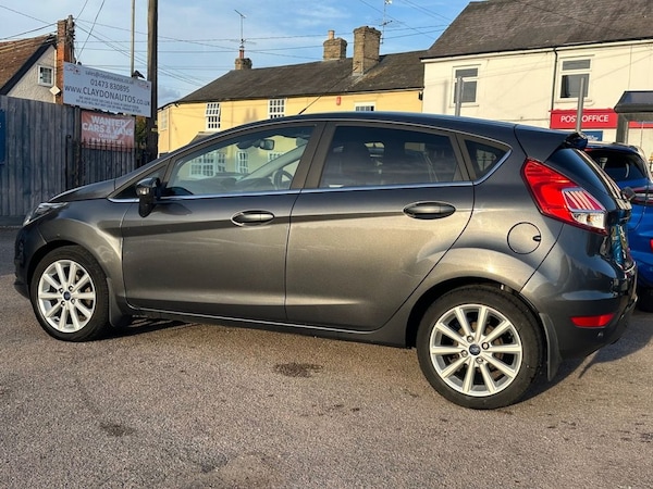 Used Ford Fiesta 2017 for sale - 76216764: Photo 12