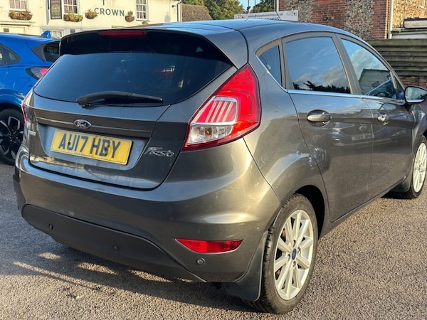 Used Ford Fiesta 2017 for sale - 76216764: Photo 5