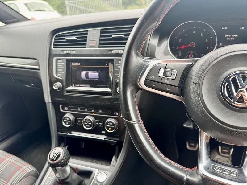 Used Volkswagen Golf 2015 for sale - 77388832: Photo 9