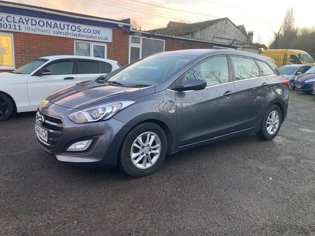 Used Hyundai i30 2017 for sale - 77171709: Photo 2