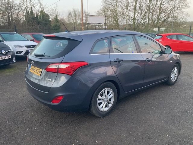 Used Hyundai i30 2017 for sale - 77171709: Photo 5