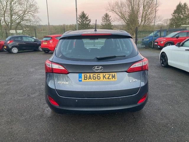 Used Hyundai i30 2017 for sale - 77171709: Photo 7