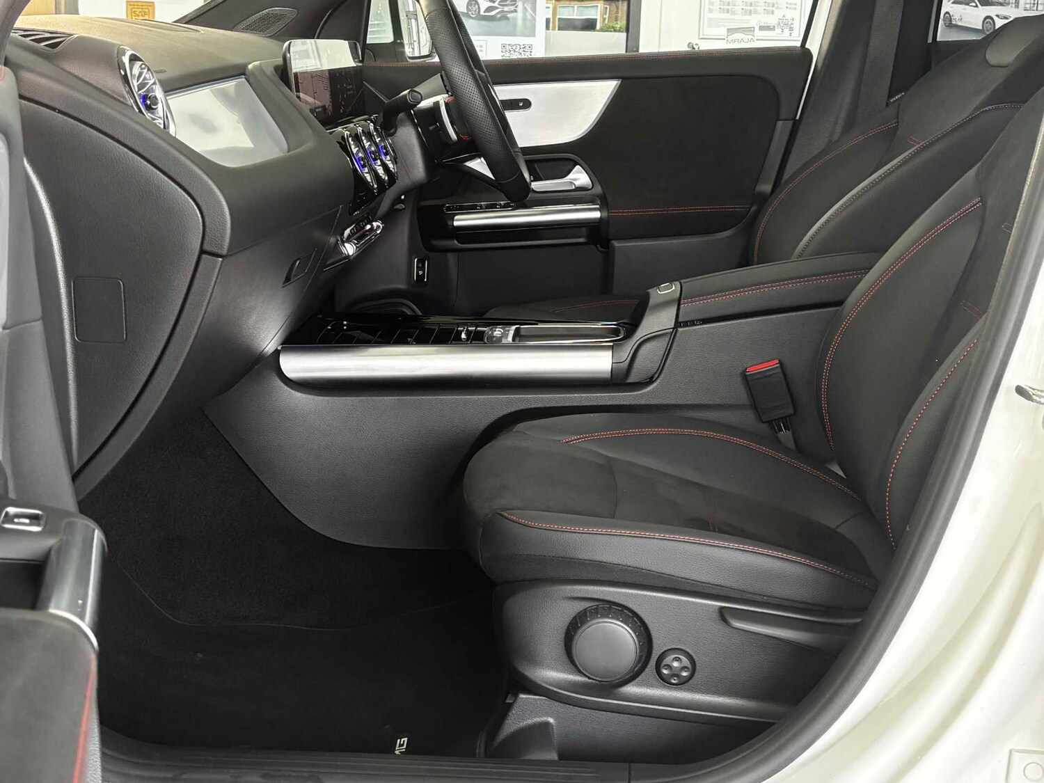 Used Mercedes-Benz GLA 2025 for sale - 77648796: Photo 30