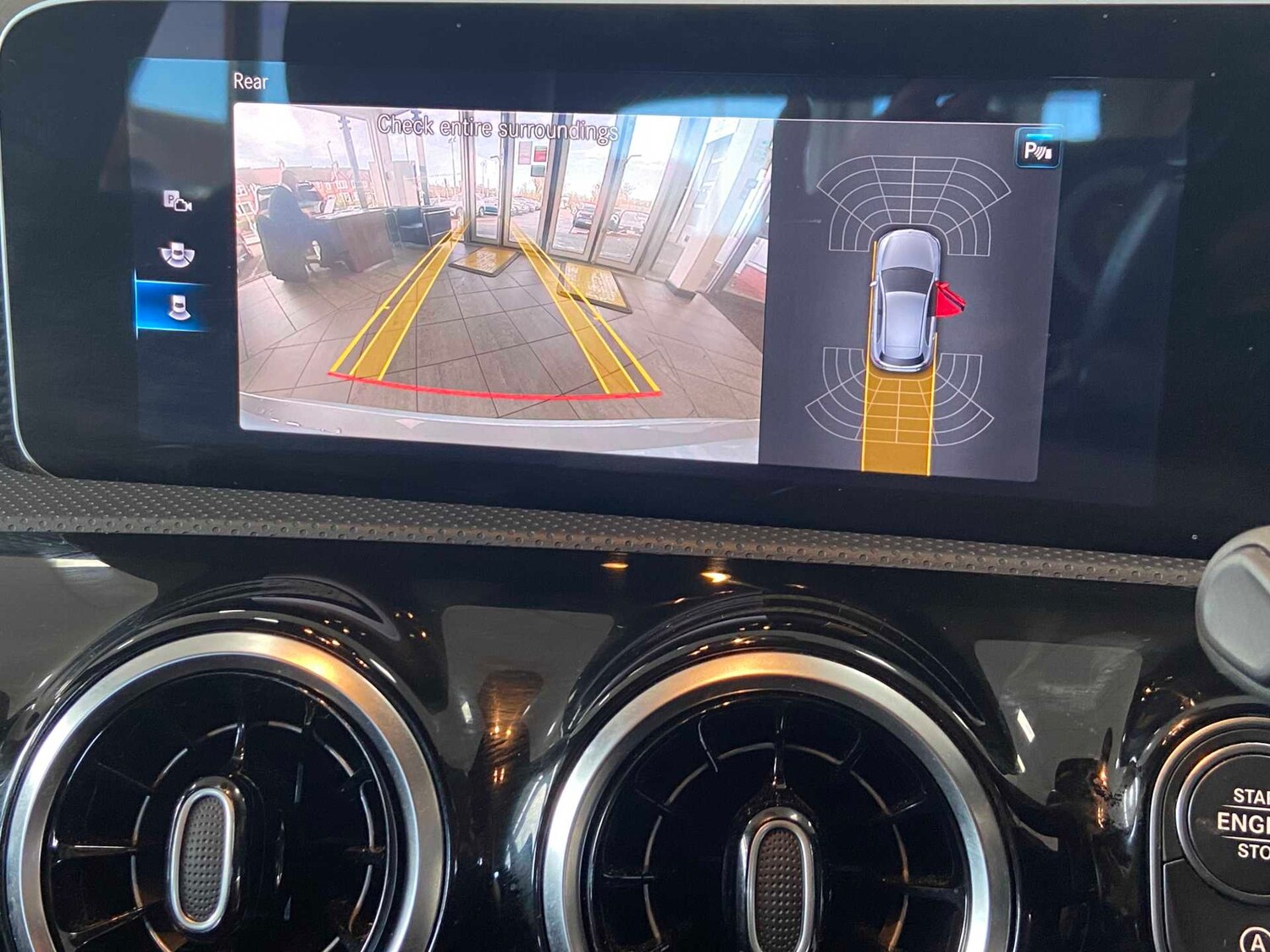 Used Mercedes-Benz A-Class 2020 for sale - 76373631: Photo 32