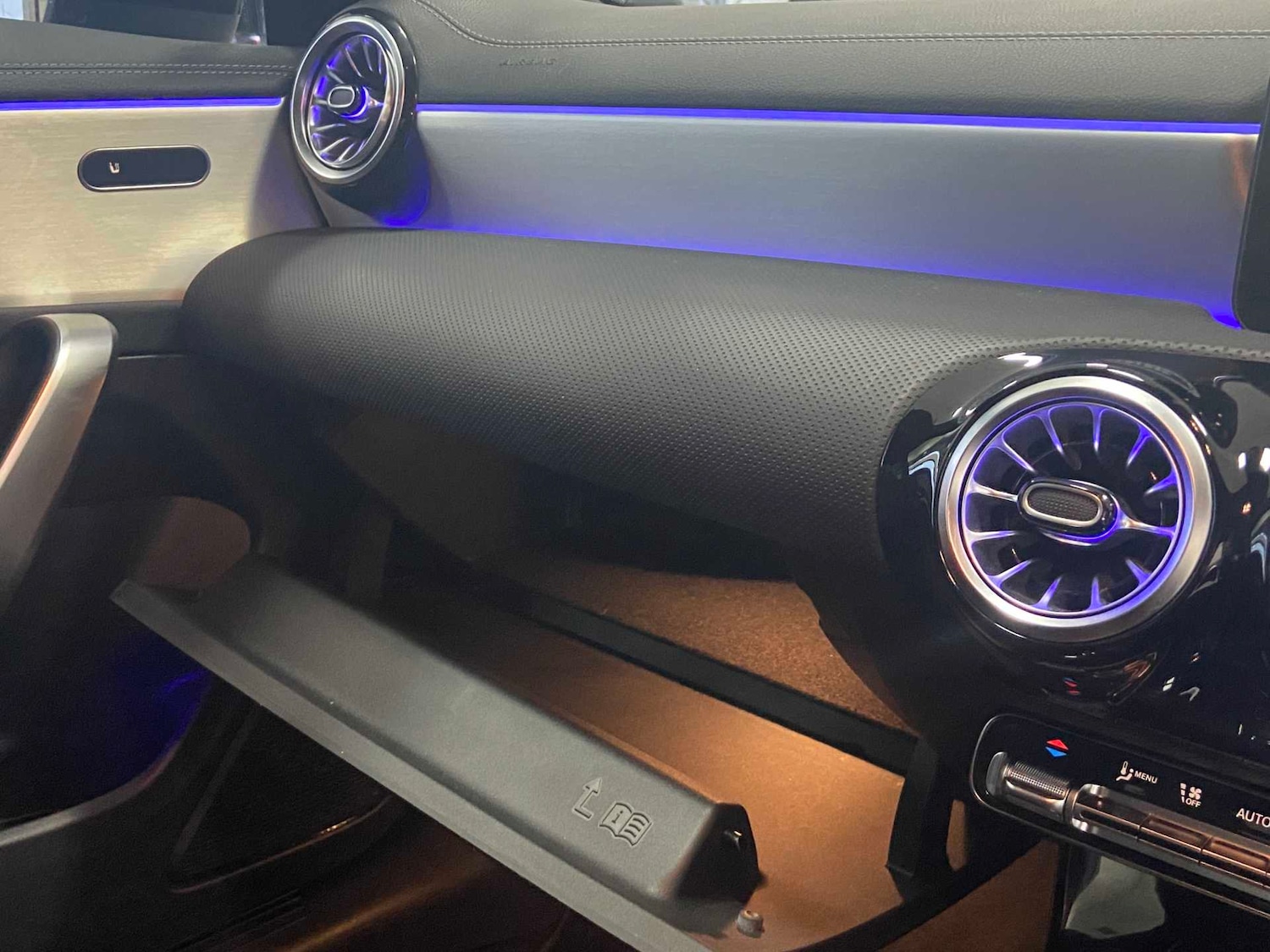 Used Mercedes-Benz CLA 2023 for sale - 77147371: Photo 29