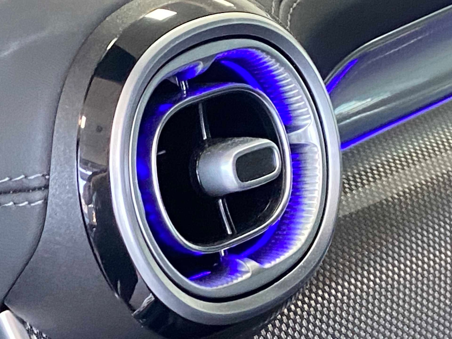 Used Mercedes-Benz GLC 2024 for sale - 76661782: Photo 21