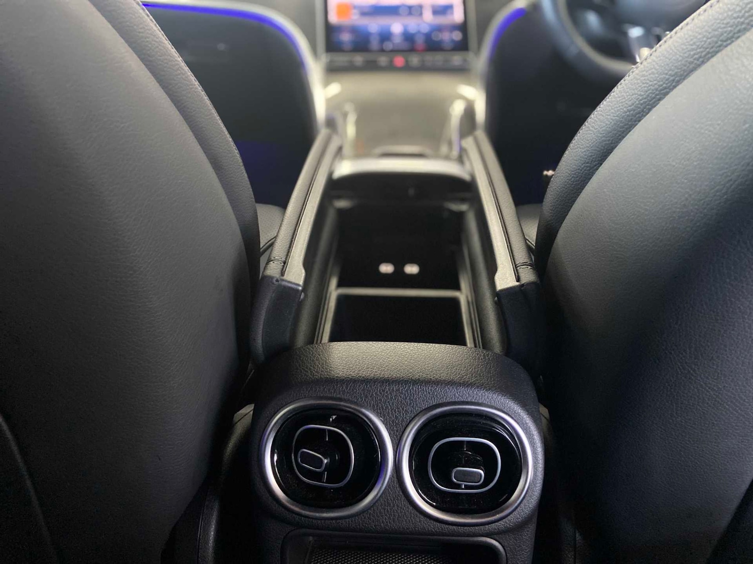 Used Mercedes-Benz GLC 2024 for sale - 76661782: Photo 28