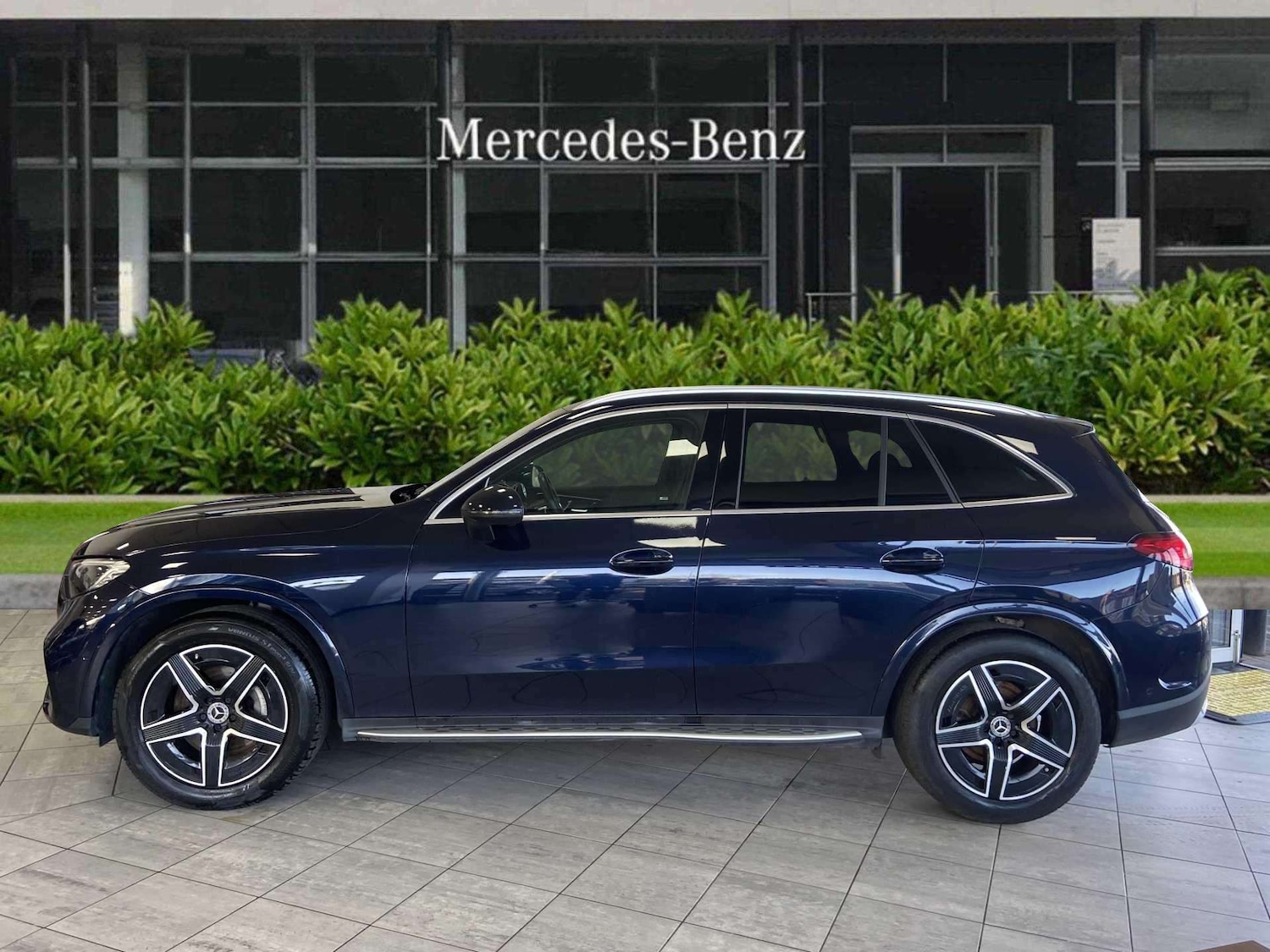 Used Mercedes-Benz GLC 2024 for sale - 76661782: Photo 3