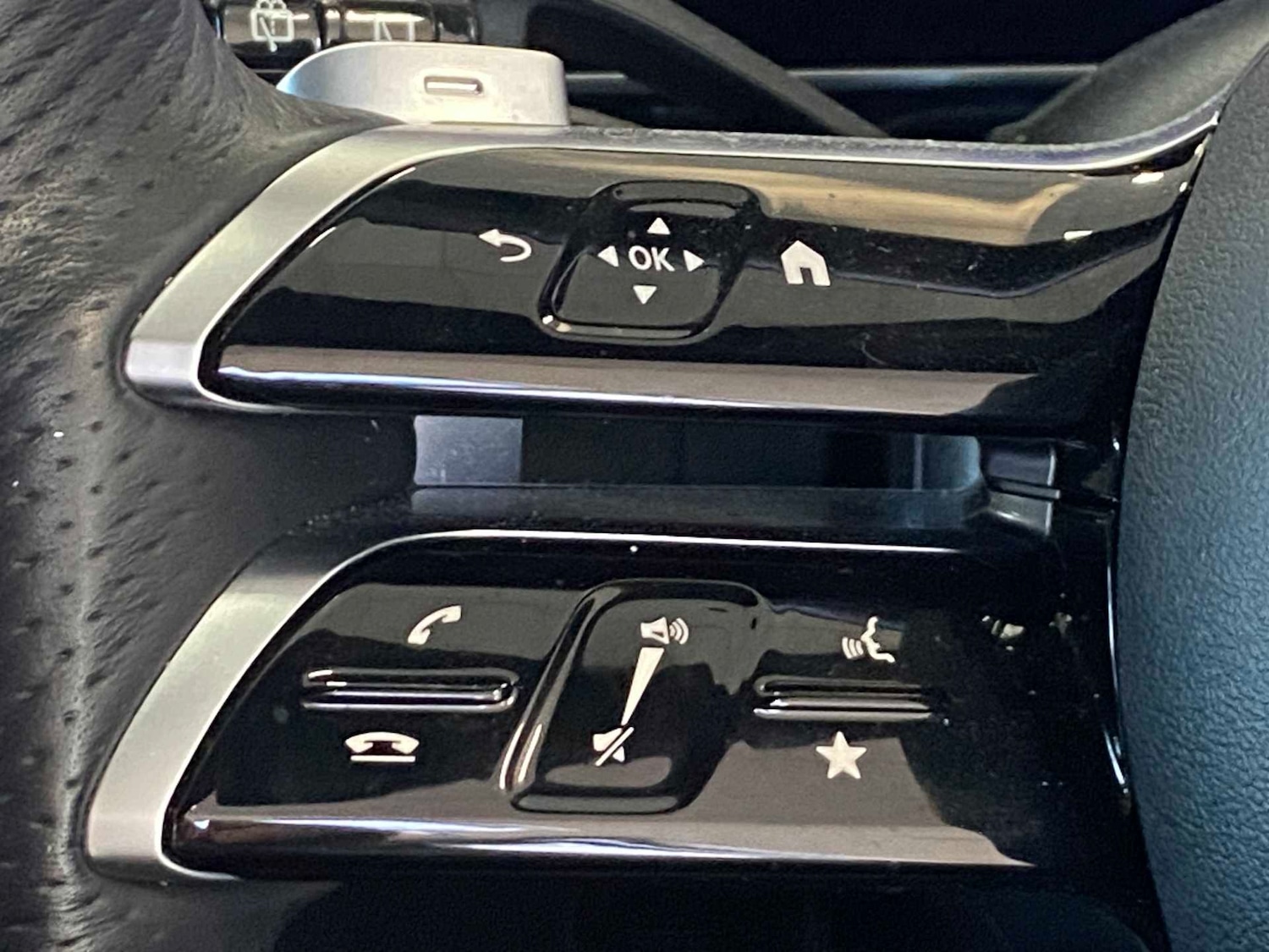 Used Mercedes-Benz GLC 2024 for sale - 76661782: Photo 35