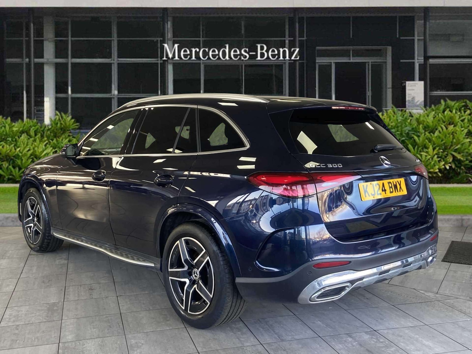 Used Mercedes-Benz GLC 2024 for sale - 76661782: Photo 4