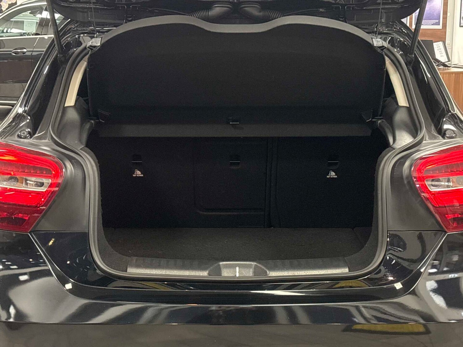 Used Mercedes-Benz A-Class 2017 for sale - 77553178: Photo 11