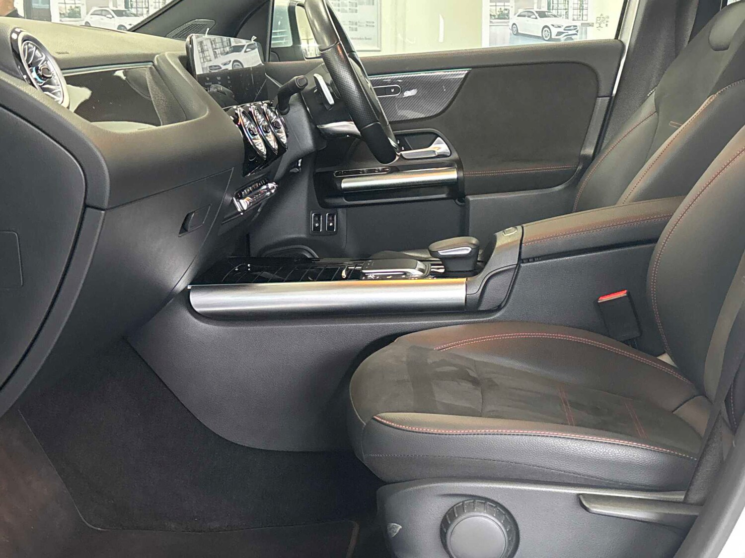 Used Mercedes-Benz GLA 2023 for sale - 77373709: Photo 29