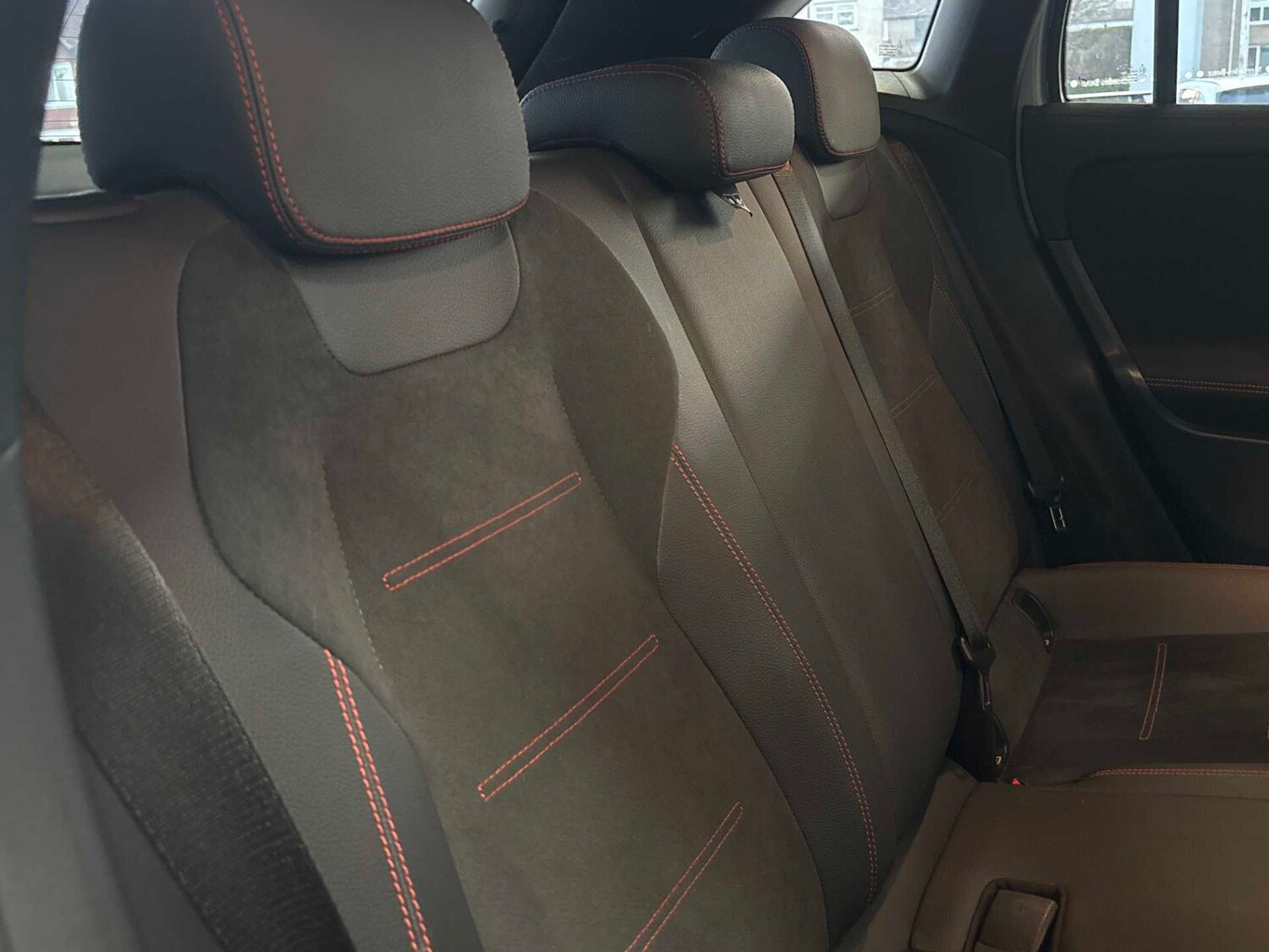 Used Mercedes-Benz GLA 2023 for sale - 77373709: Photo 32