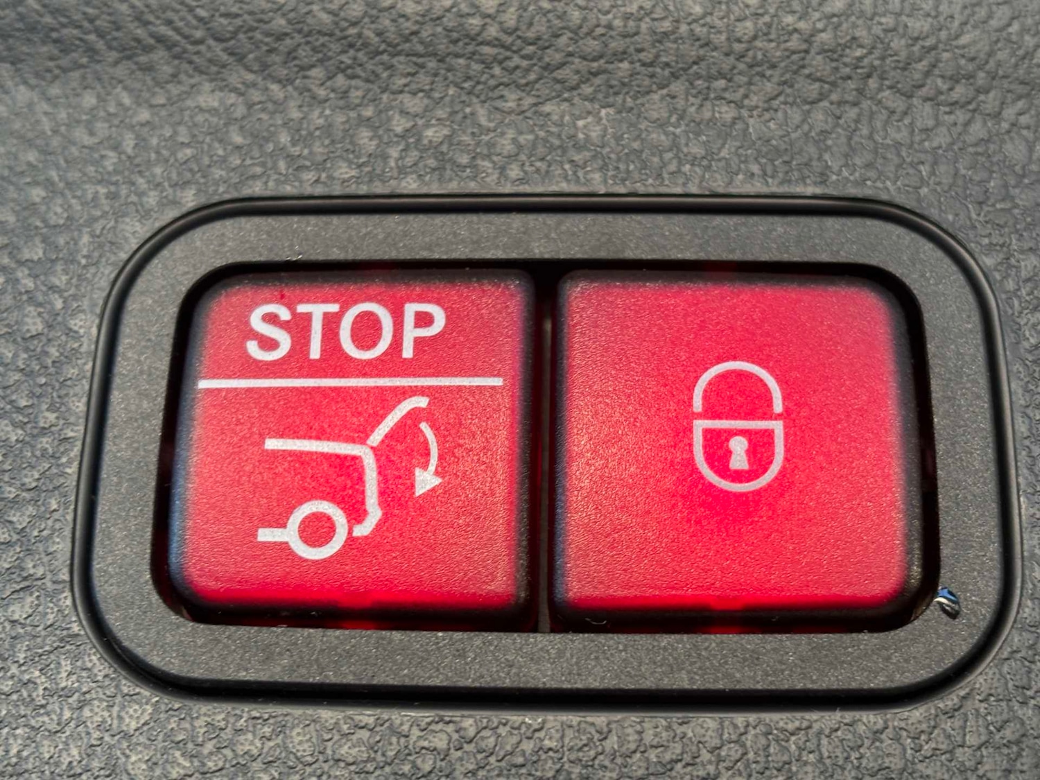 Used Mercedes-Benz GLE 2025 for sale - 77011201: Photo 11