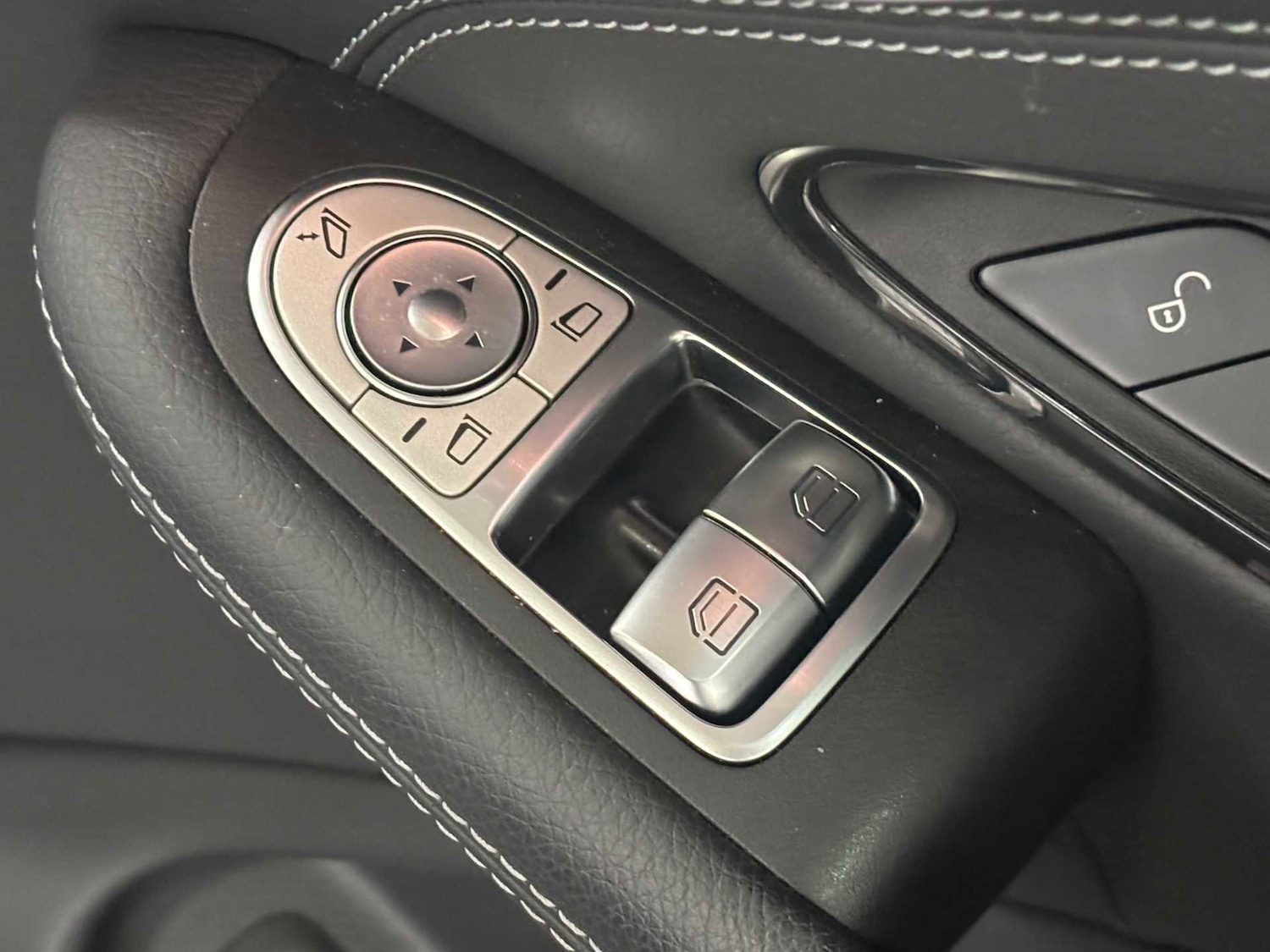 Used Mercedes-Benz C Class for sale - 77860650: Photo 32