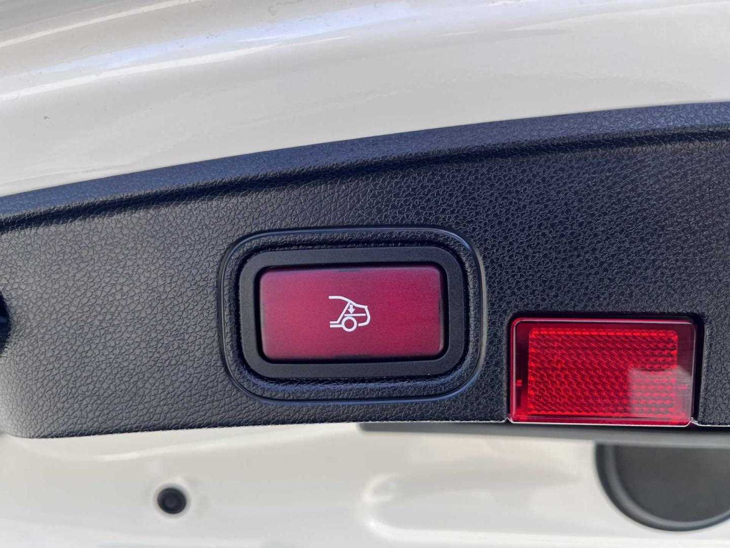 Used Mercedes-Benz C Class 2021 for sale - 76804854: Photo 17