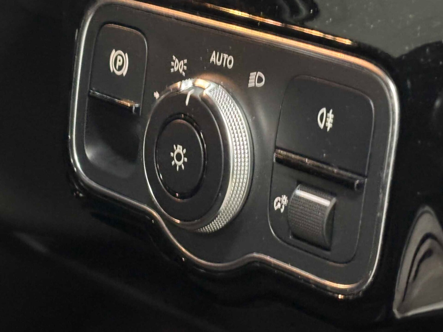 Used Mercedes-Benz A-Class for sale - 77068646: Photo 34