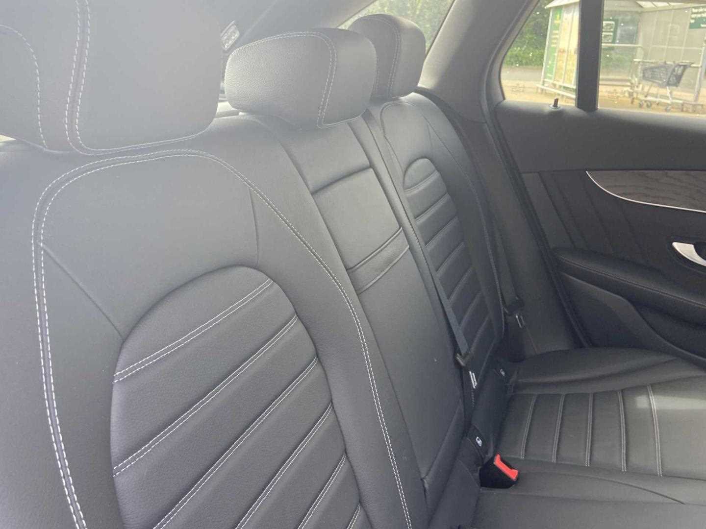 Used Mercedes-Benz GLC 2020 for sale - 76125961: Photo 21