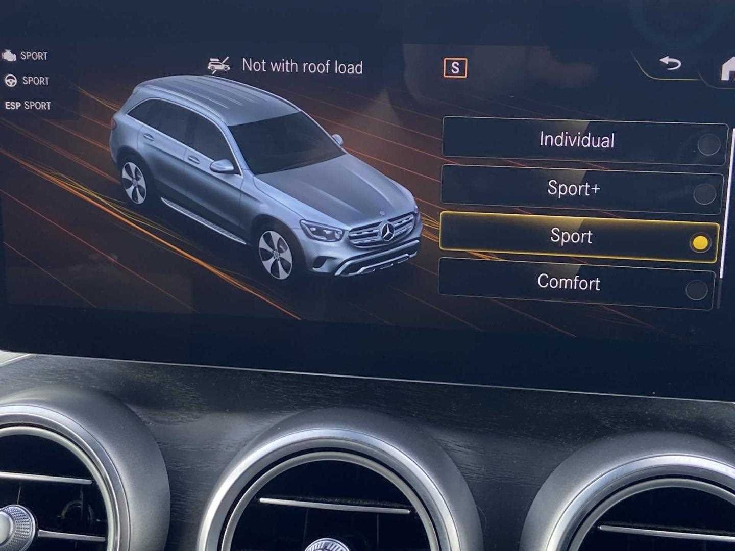 Used Mercedes-Benz GLC 2020 for sale - 76125961: Photo 34