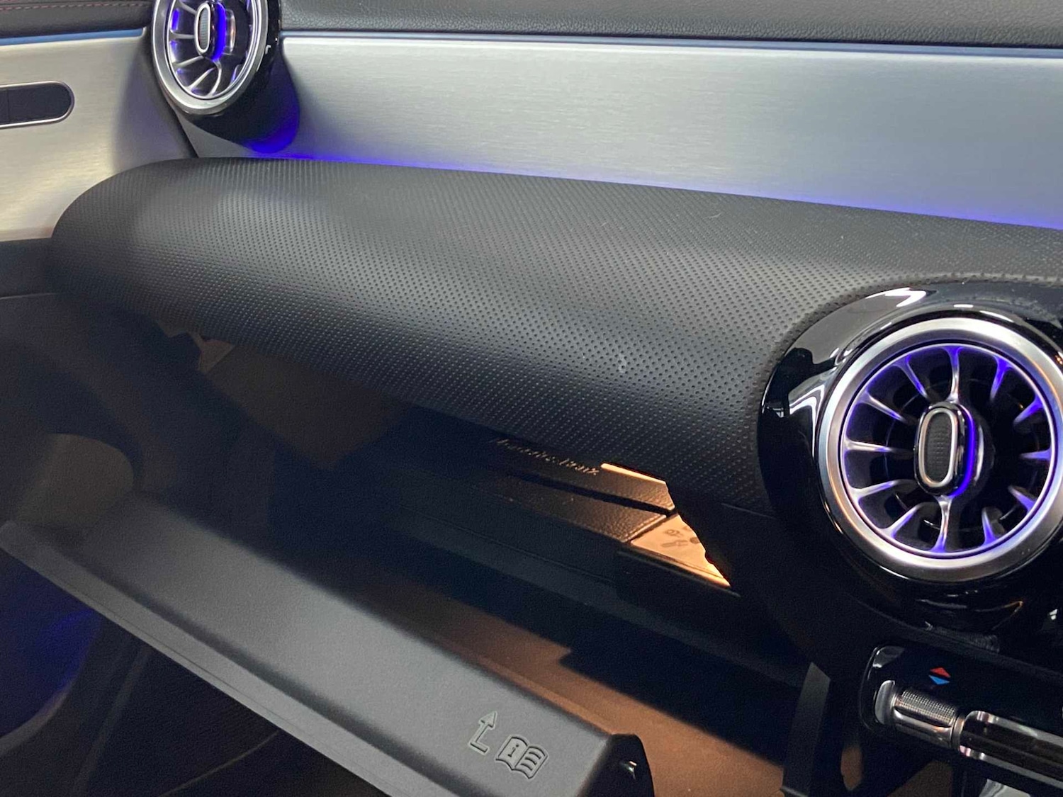 Used Mercedes-Benz CLA for sale - 76435653: Photo 35