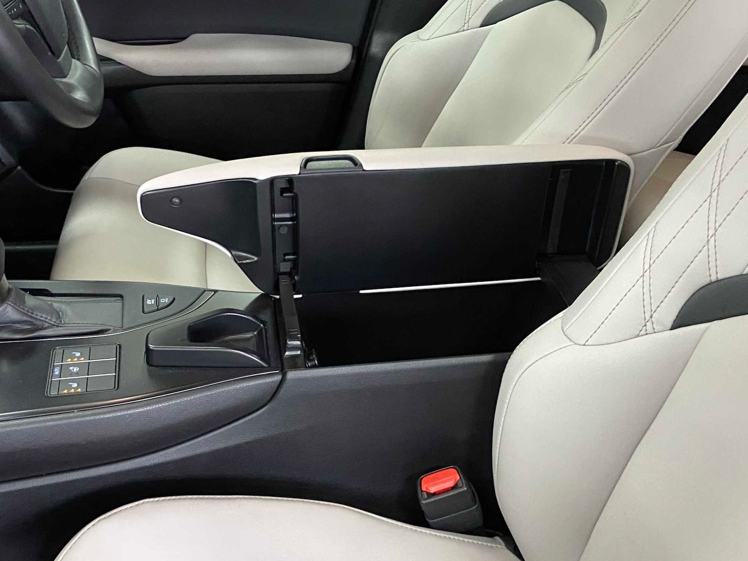 Used Lexus UX 2023 for sale - 76624517: Photo 18