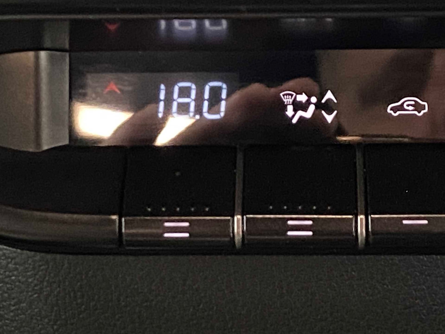 Used Lexus UX 2023 for sale - 76624517: Photo 33